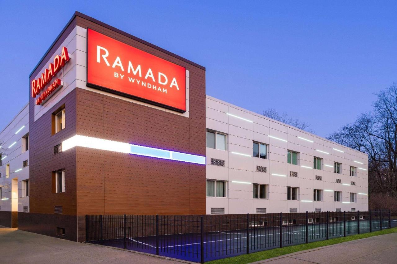 מלון ניו יורק Ramada By Wyndham Bronx מראה חיצוני תמונה